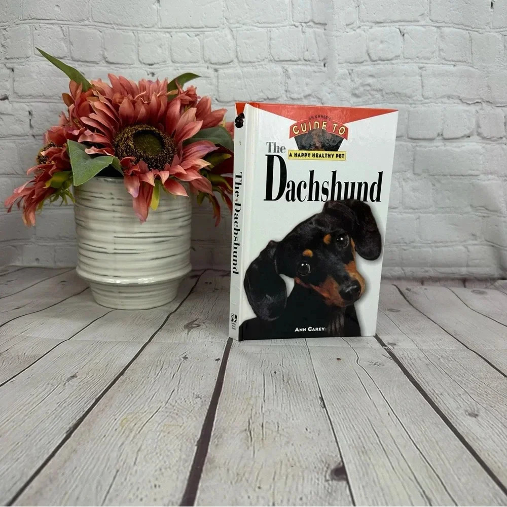 vintage book the owner's guide to a happy heathy pet the dachshund 1995